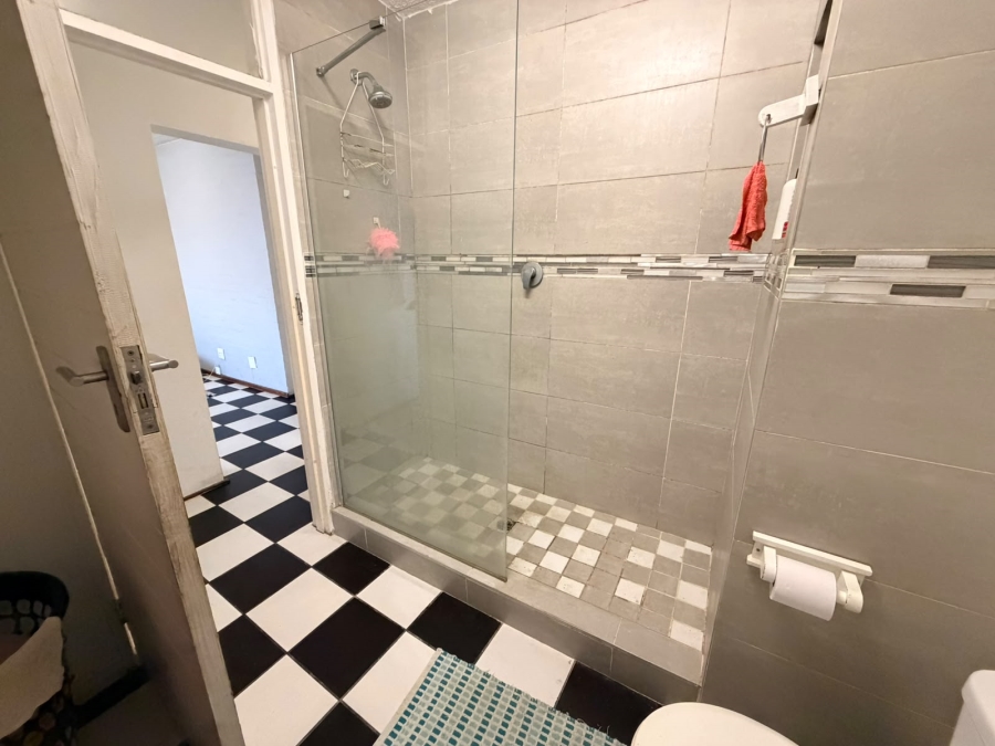 2 Bedroom Property for Sale in Humewood Eastern Cape